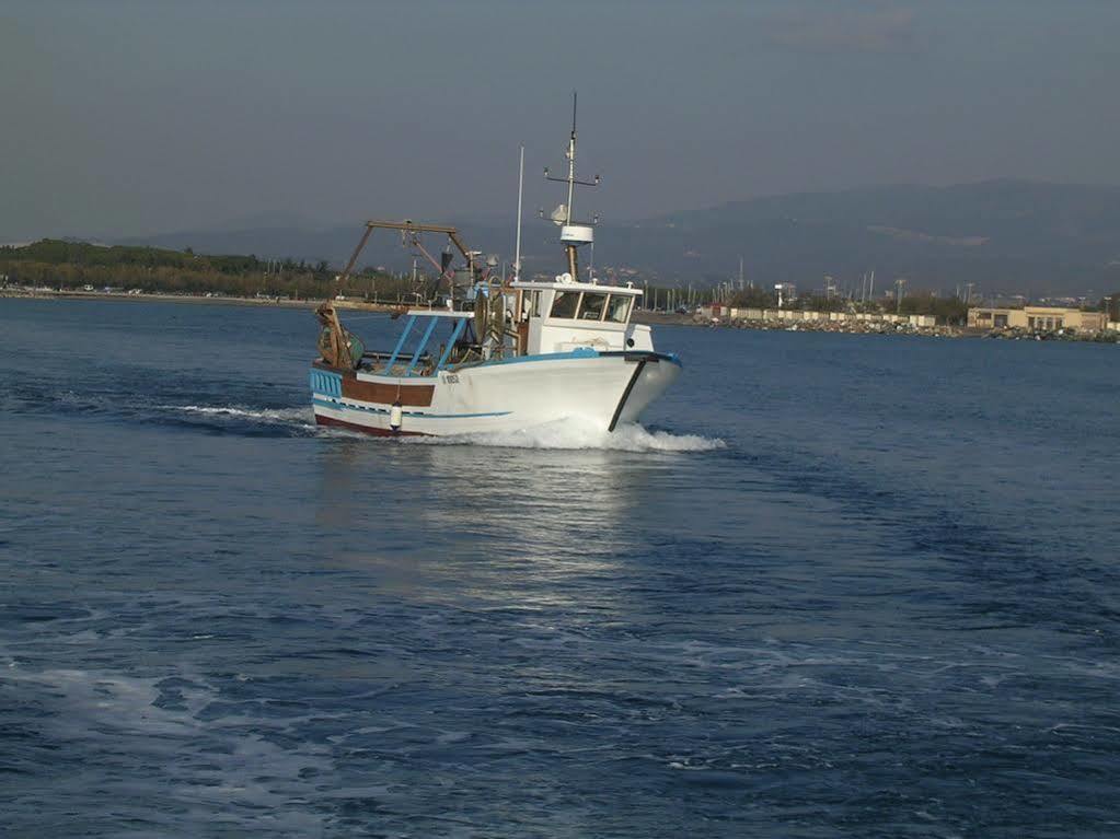 Hotel Il Ponte Cecina  Εξωτερικό φωτογραφία